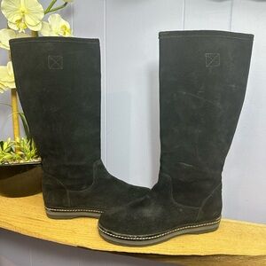 BOEMOS suede pull on boots